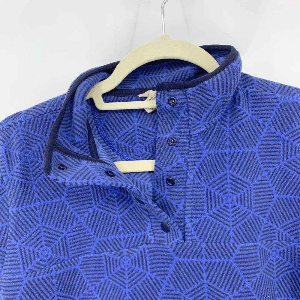 Duluth Trading Co snap fleece